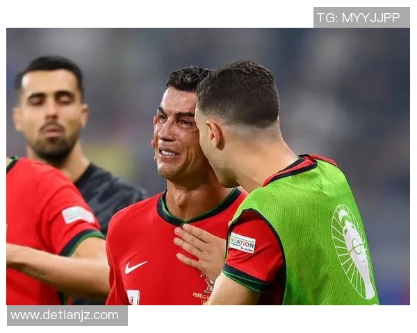 2025年全球足球球星最新排名揭晓梅西C罗争议依旧 2025年全球足球球星最新排名揭晓梅西C罗争议依旧