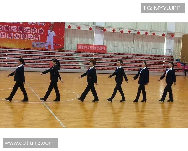 从星光璀璨到默默无闻一位足球路人的心路与追梦轨迹