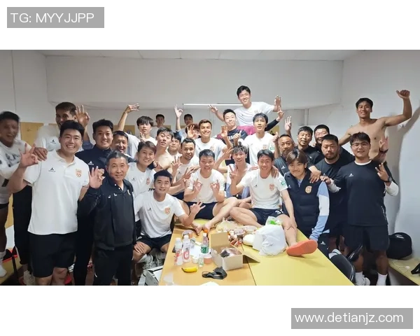 足球巨星齐聚一堂展现竞技魅力联手打造梦幻球队荣耀对决